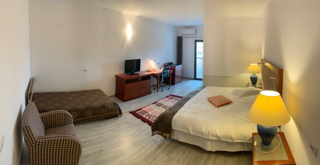 Complex Eos Hotel Valea Lupului  Bagian luar foto